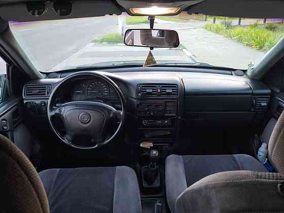 Opel Vectra 1994 an Bender Bender