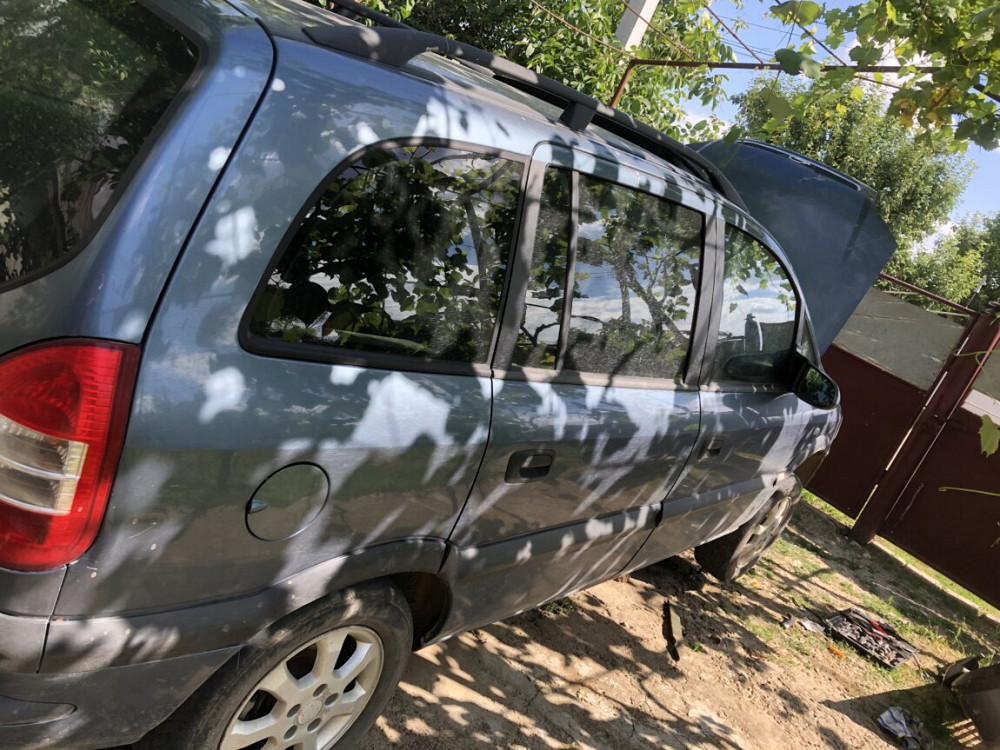 Opel Zafira 2000 an Tiraspol Tiraspol - fotografie 3