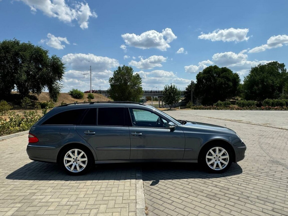 Mercedes E-Class 2006 an Tiraspol Tiraspol - fotografie 3