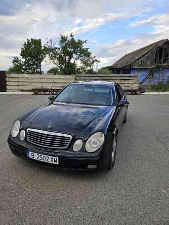 Mercedes E-Class 2004 год Каушаны Каушаны