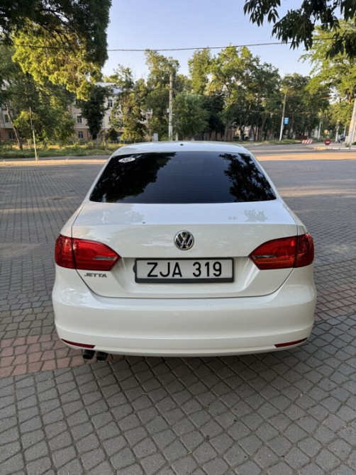 Volkswagen Jetta 2013 an Tiraspol Tiraspol - fotografie 5