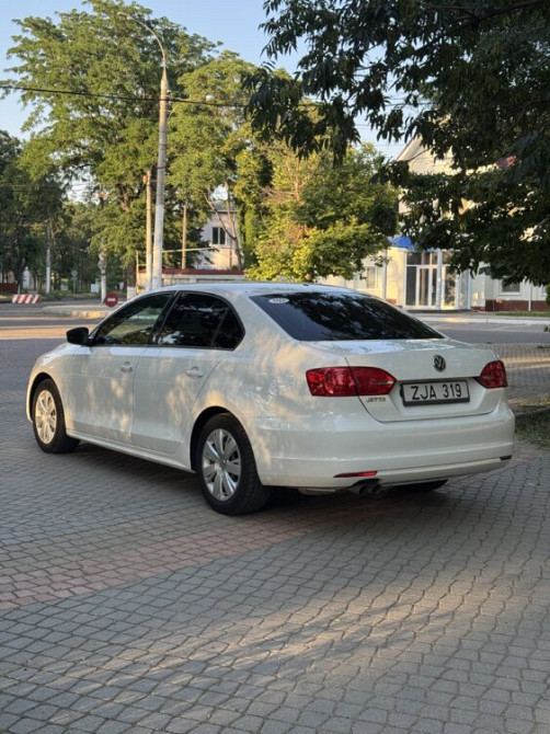 Volkswagen Jetta 2013 an Tiraspol Tiraspol - fotografie 4