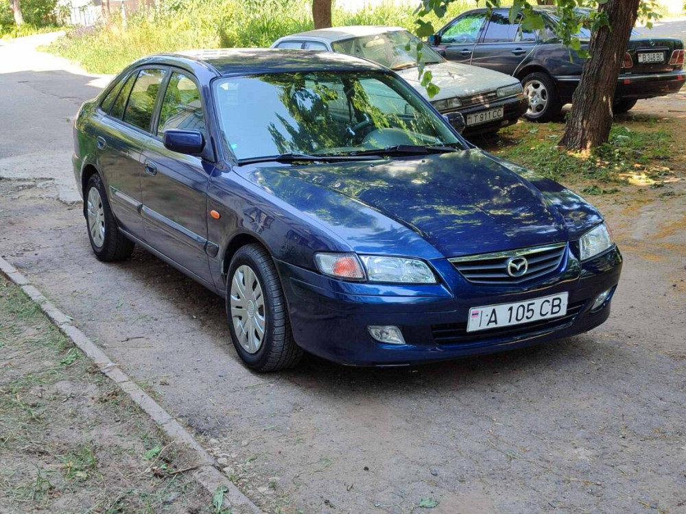 Mazda 626 2000 an Bender Bender - fotografie 1