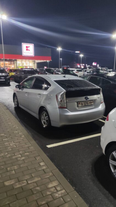 Toyota Prius 2010 год Тирасполь Тирасполь - изображение 2