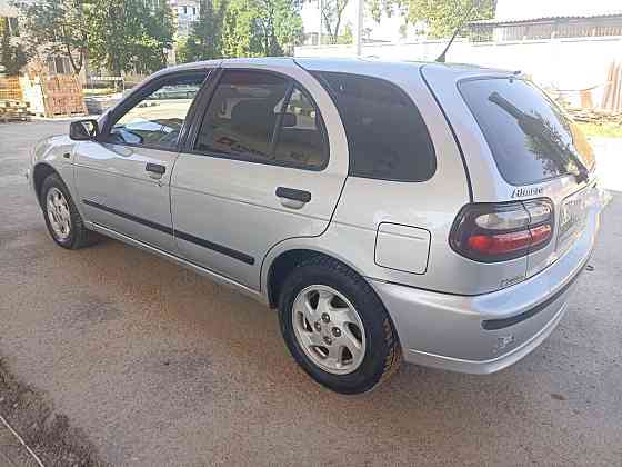 Nissan Almera 2000 an Bender Bender