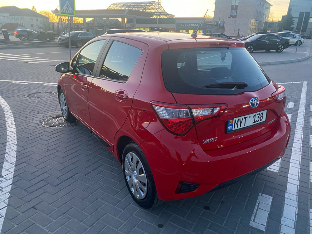 Toyota Yaris Chişinău - fotografie 2