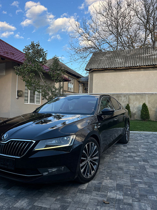 Skoda Superb Кишинёв - изображение 2