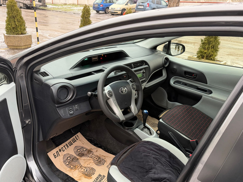 Toyota Prius c Кишинёв - изображение 9