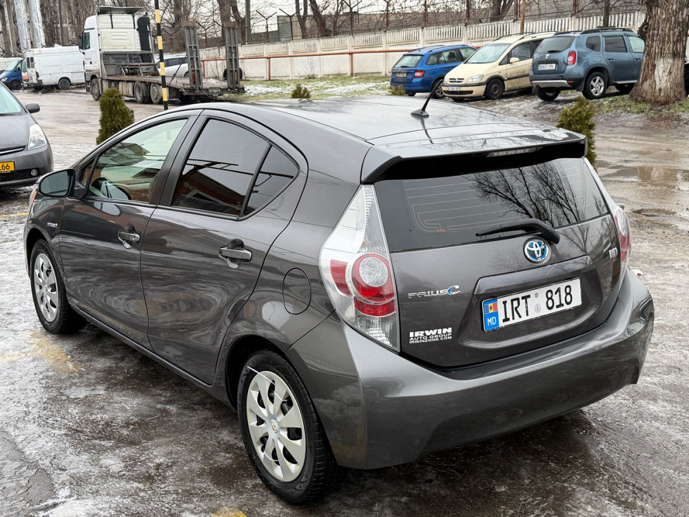 Toyota Prius c Кишинёв - изображение 5
