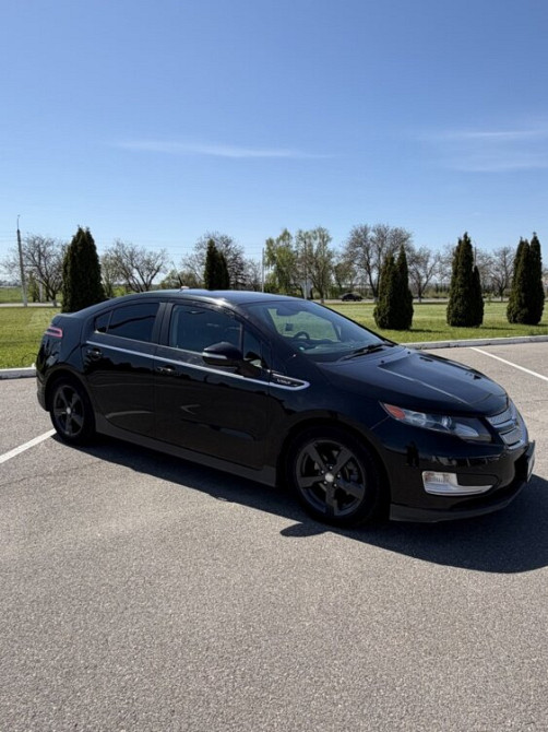 Продаётся Chevrolet Volt 2012 года в максимальной комплектации. Тирасполь - изображение 2