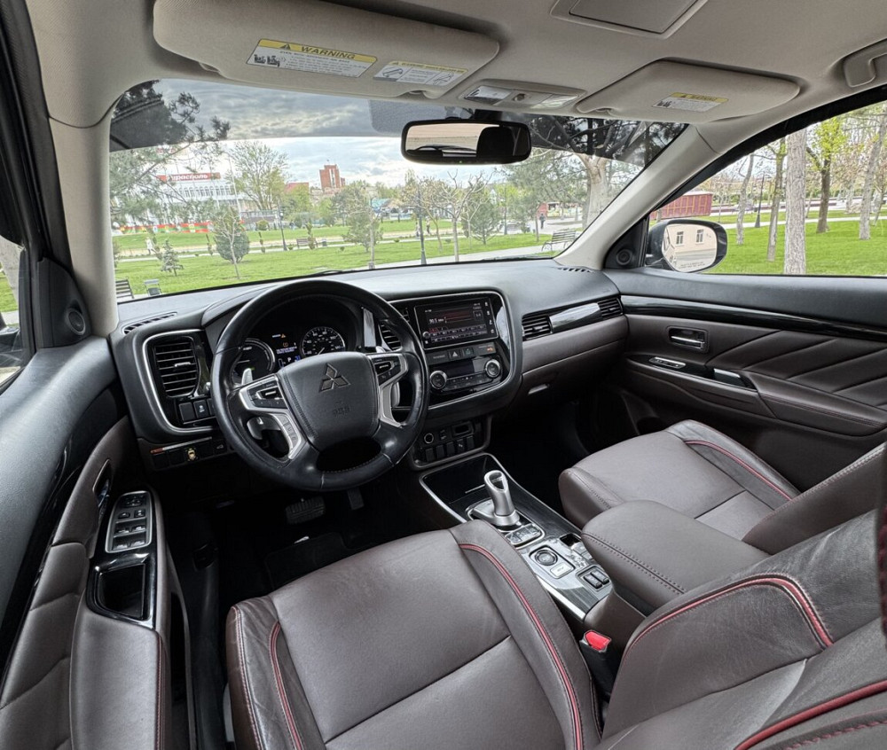 Mitsubishi Outlander plugin hybrid. 2018 год. 4х4 Тирасполь - изображение 5