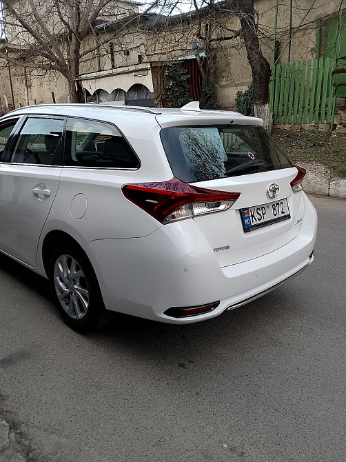 Toyota Auris Кишинёв - изображение 3
