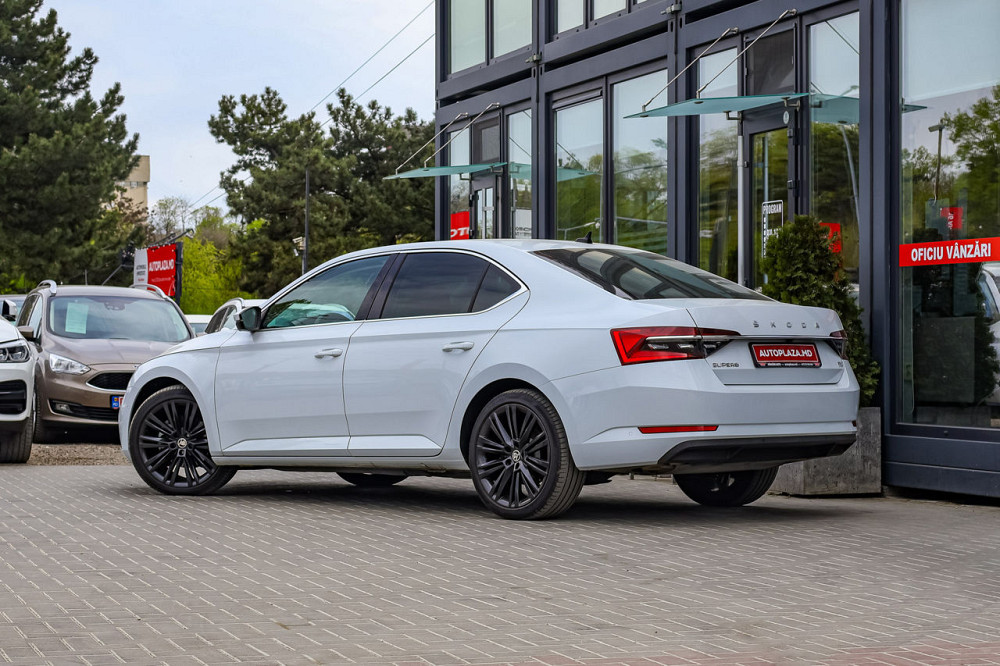 Skoda Superb Chişinău - fotografie 4