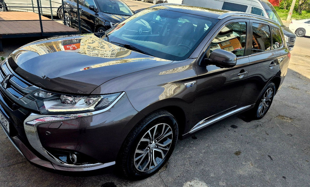 Mitsubishi Outlander Кишинёв - изображение 1