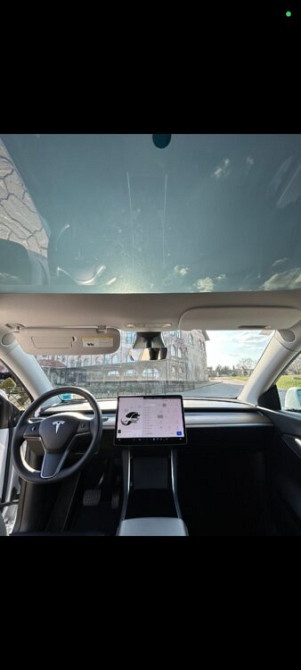 Tesla Y Longe Range Dual Motot Тирасполь - изображение 6