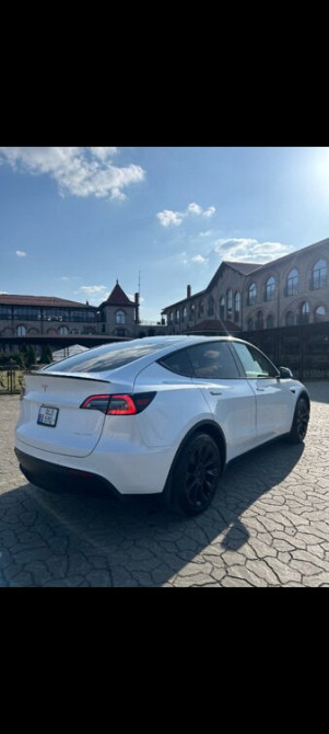 Tesla Y Longe Range Dual Motot Тирасполь - изображение 2