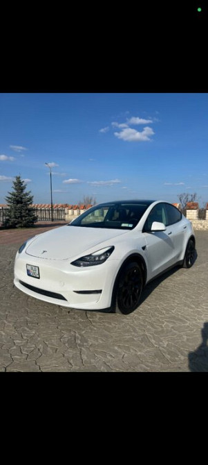 Tesla Y Longe Range Dual Motot Тирасполь - изображение 1