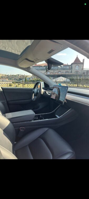 Tesla Y Longe Range Dual Motot Тирасполь - изображение 5
