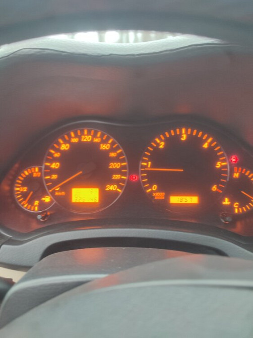 Toyota avensis T25 2004 2.0 d4d Тирасполь - изображение 4