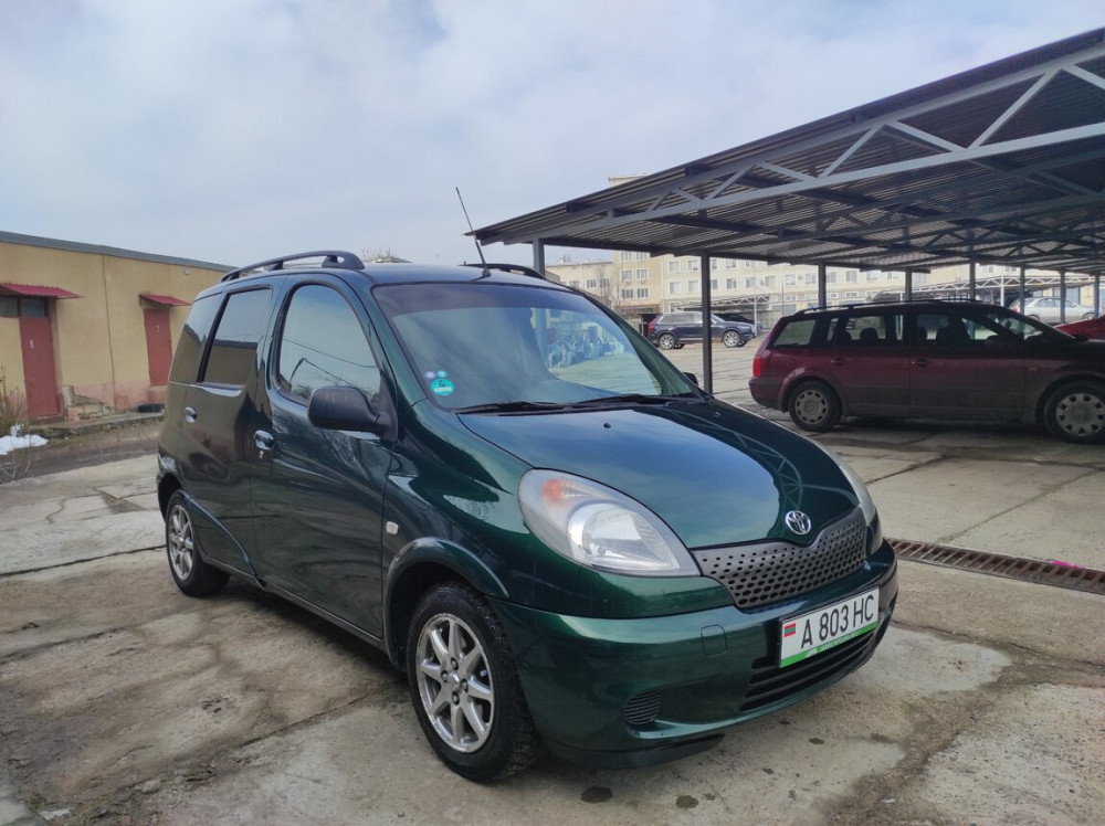 Компактная экономная Toyota Yaris Verso Тирасполь - изображение 1