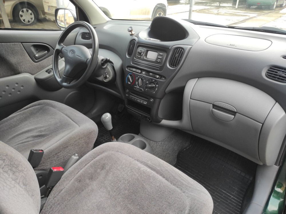 Компактная экономная Toyota Yaris Verso Тирасполь - изображение 5