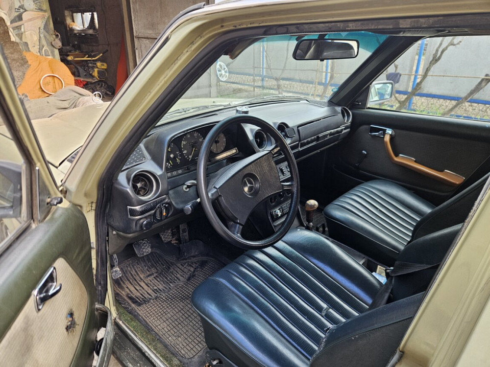 ПРОДАМ Мерседес 123 2.4 дизель Dnestrovsc - fotografie 4