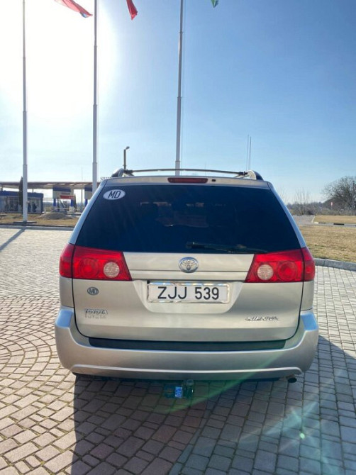 Toyota Sienna 2007 Tiraspol - fotografie 5