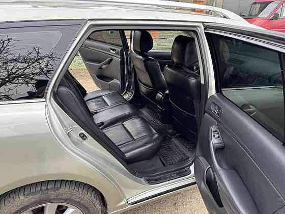 Toyota Avensis Dnestrovsc