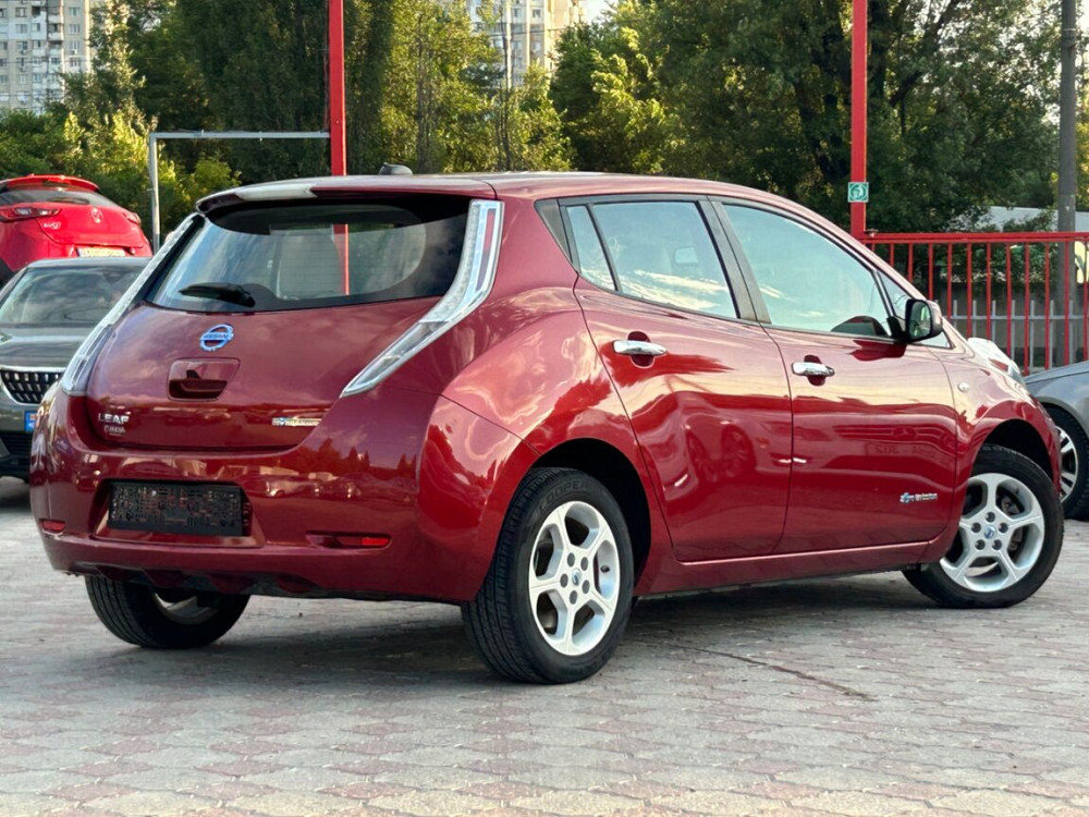 Срочно! Nissan Leaf - 5 руб на 100км едет! Bender - fotografie 2