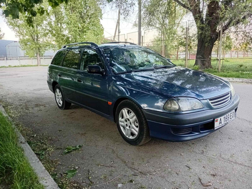 Продам Toyota Avensis Bender - fotografie 3