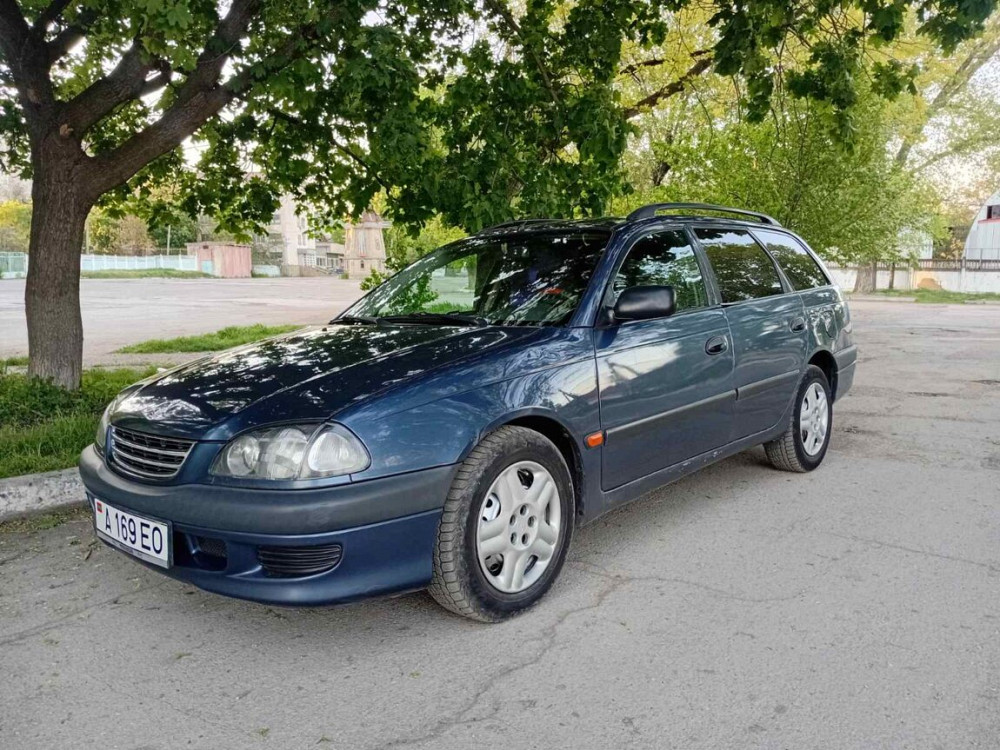 Продам Toyota Avensis Bender - fotografie 1