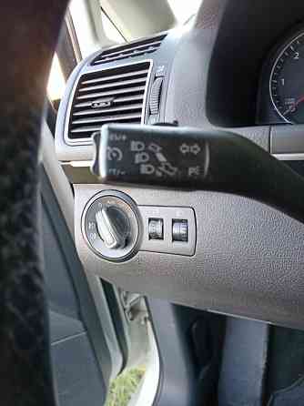 Цена снижена VW Touran 2.0 TDI DSG Highline 7 Sitzer 2015г из Италии Rîbnița
