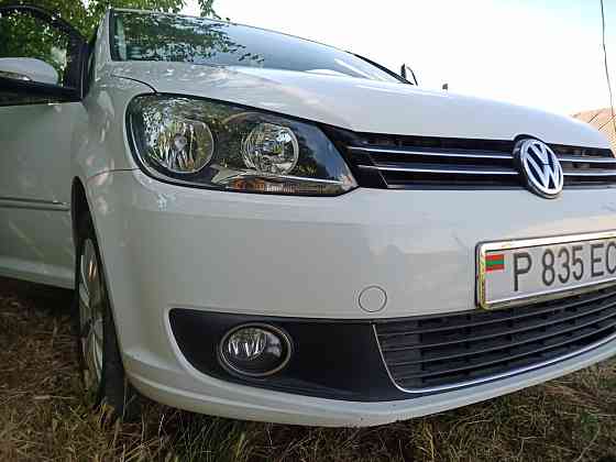 Цена снижена VW Touran 2.0 TDI DSG Highline 7 Sitzer 2015г из Италии Rîbnița