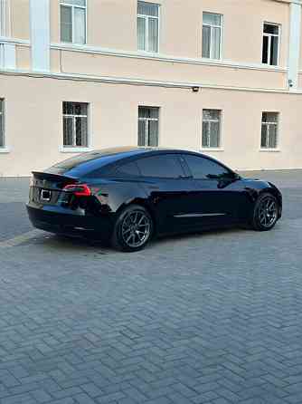 TESLA MODEL 3 DUAL MOTOR(Рест) ОБМЕН Тирасполь