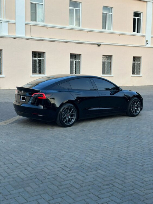 TESLA MODEL 3 DUAL MOTOR(Рест) ОБМЕН Тирасполь - изображение 2