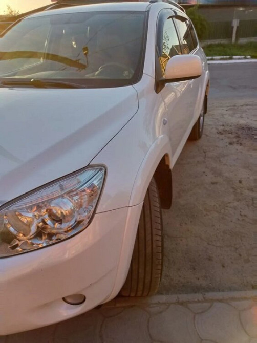 Автомобиль Toyota Rav 4 premium Рыбница - изображение 2