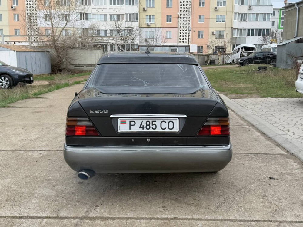 Mercedes-Benz E250 Tiraspol - fotografie 5