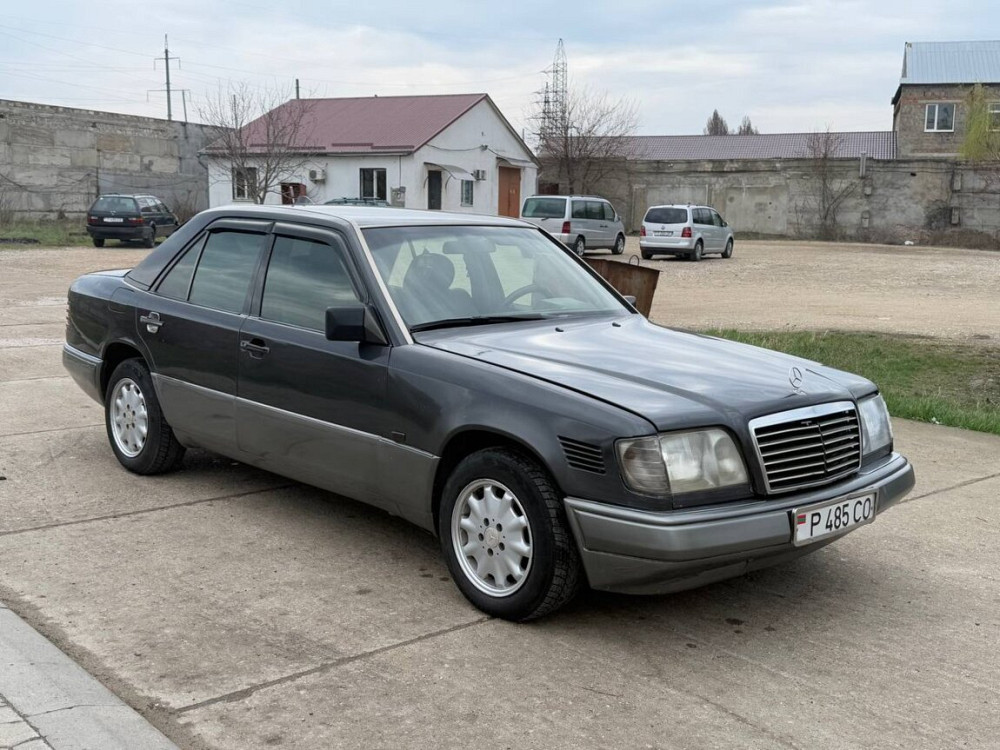 Mercedes-Benz E250 Tiraspol - fotografie 3