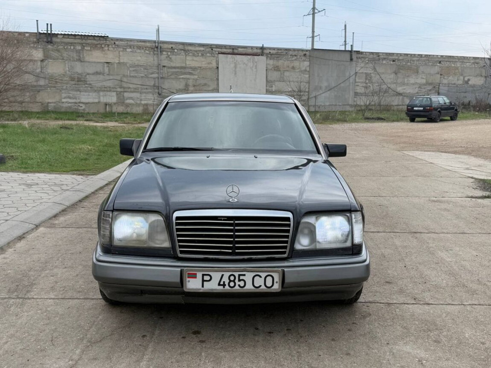 Mercedes-Benz E250 Tiraspol - fotografie 1