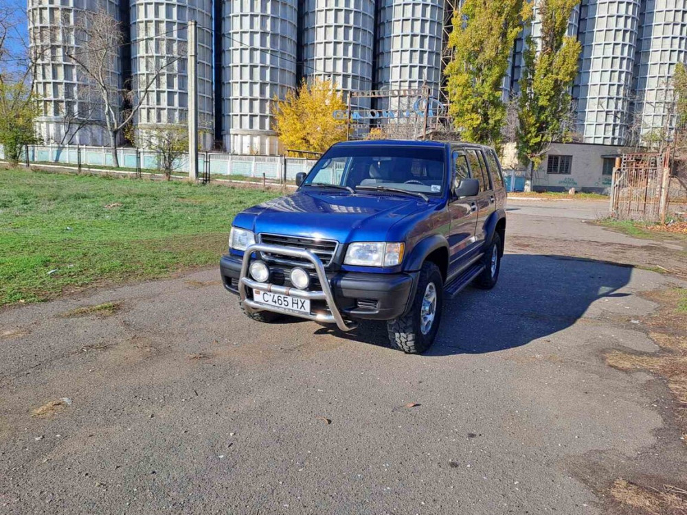 Isuzu Trooper 3.5 Бендеры - изображение 1