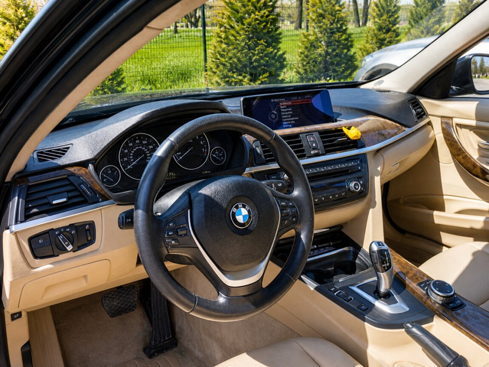 BMW 3er 328 2015 г. (торг у капота) Tiraspol - fotografie 3