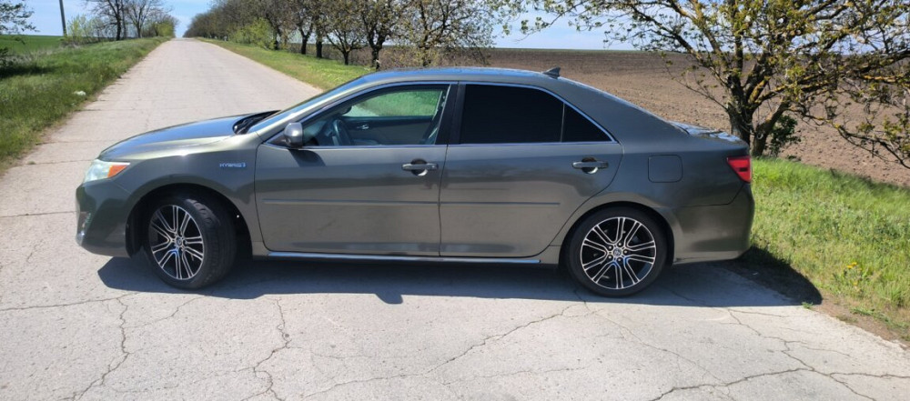 Toyota Camry 2.5 hybrid Tiraspol - fotografie 8