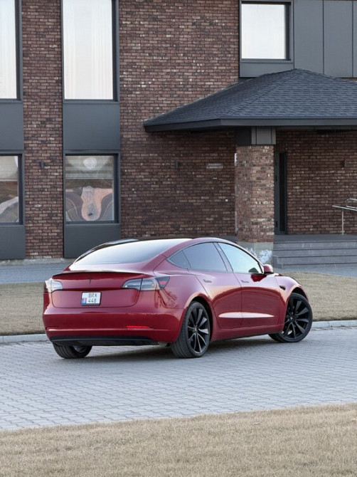 Tesla Model 3 Long Range Dual Motor «Perfomance» Тирасполь - изображение 3
