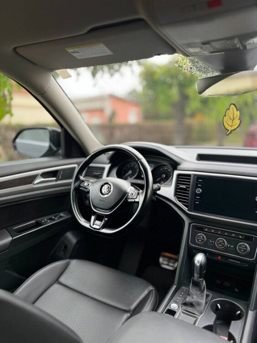 Volkswagen Atlas R-Line, нейтральные Tiraspol - fotografie 3