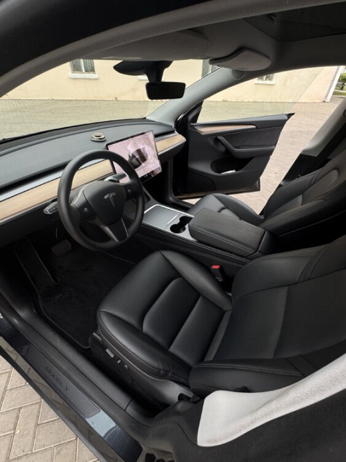 TESLA MODEL Y 2024 DUAL MOTOR Tiraspol - fotografie 7