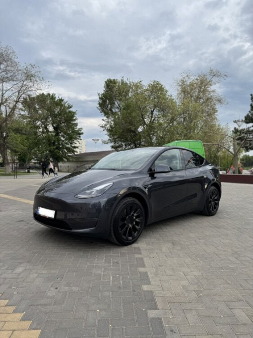 TESLA MODEL Y 2024 DUAL MOTOR Tiraspol - fotografie 3