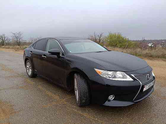 Продам Lexus es300h Тирасполь