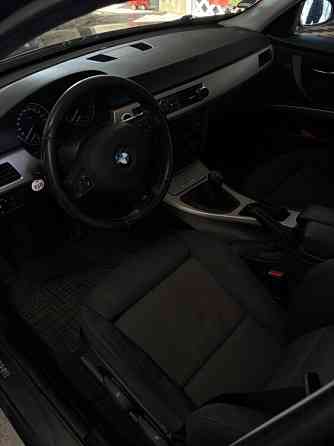 Продам BMW 320 Тирасполь