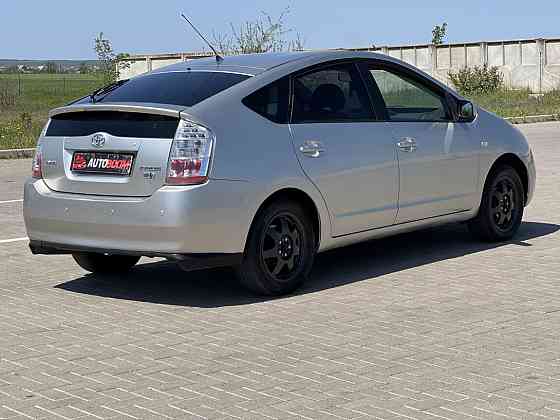 Toyota Prius 20 1.5 гибрид Газ метан 20 кубов 6000$ торг / обмен Тирасполь