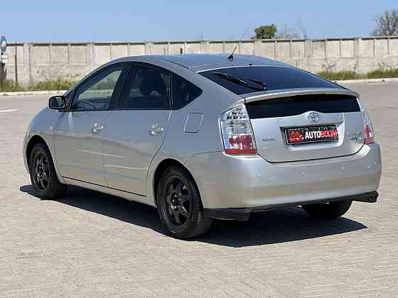 Toyota Prius 20 1.5 гибрид Газ метан 20 кубов 6000$ торг / обмен Тирасполь